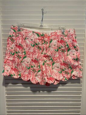 Lilly Pulitzer Size 4 Pink & Green Scallop-Hem Flamingo print Shorts